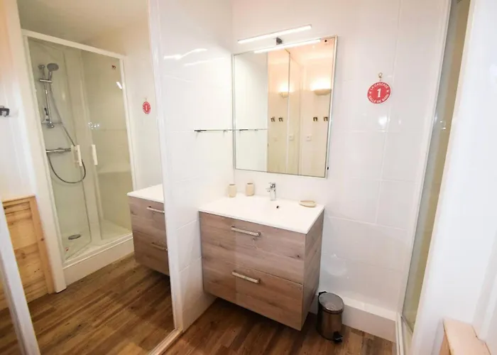 Le France - 2 Pieces 5 Pers - Le France - 833fr - Plagne Centre - Bon Confort Mae-5184 Apartment